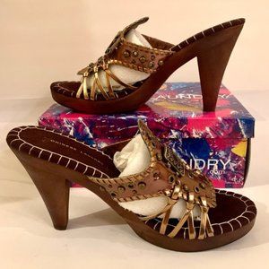 🥳HP🥳 NWOT Brown Wood Platform Shoes | 8.5 M